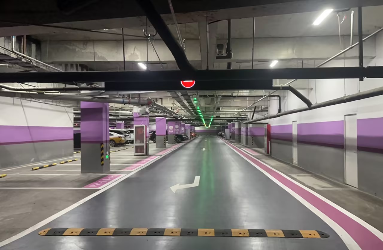 王府井奥莱UP TOWN停车场 王府井奥莱UP TOWN停车场